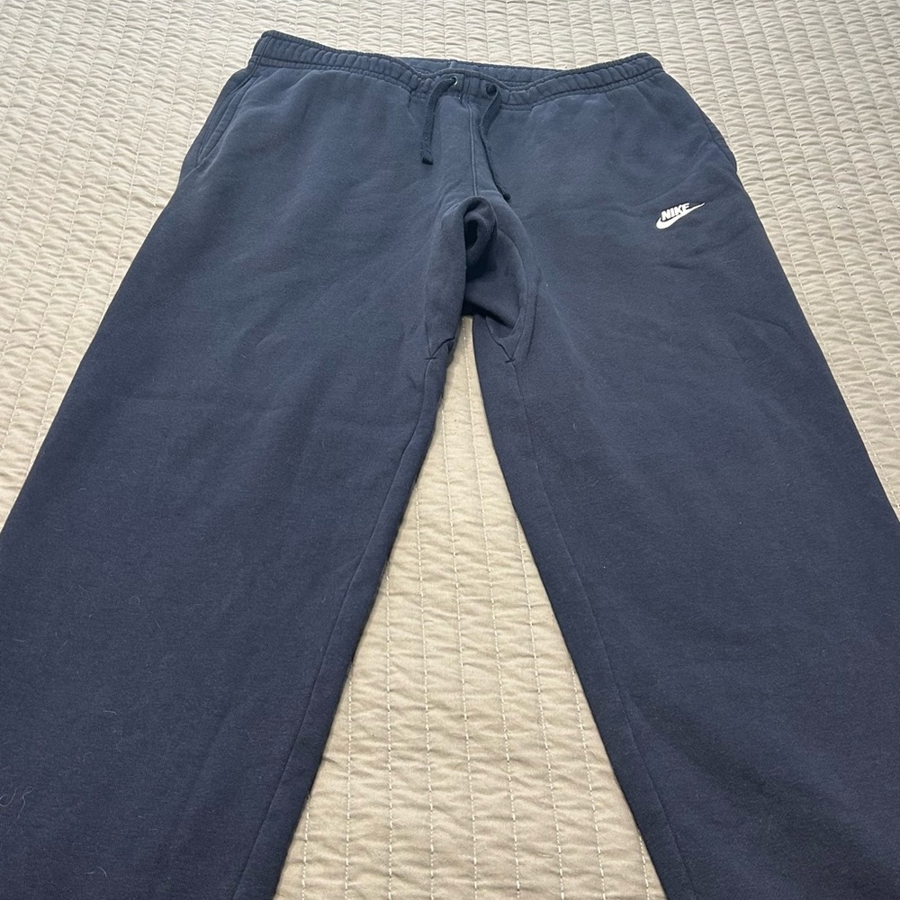 nike sweatpants size large